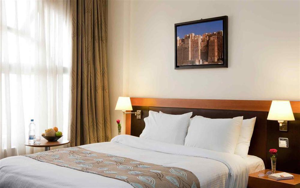 فندق صنعاء‎في  Mercure الغرفة الصورة